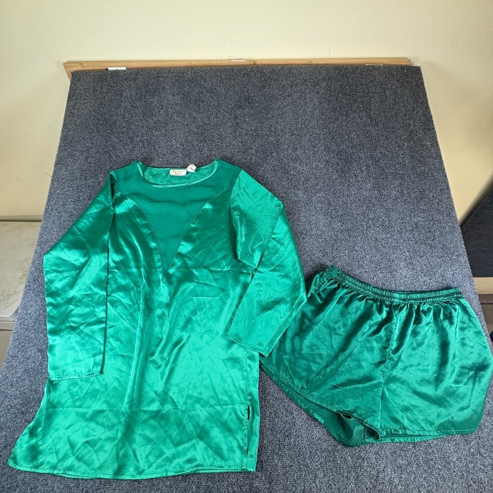 Victoria's Secret Pajama Set Womens S Emerald Green Satin‎ Round Neck Sleepwear